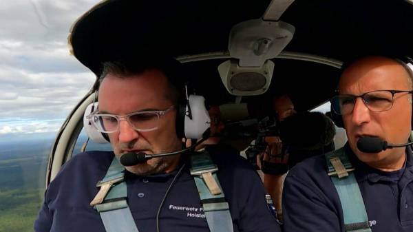 Wo brennt's? Unterwegs mit dem Feuerwehrflugdienst