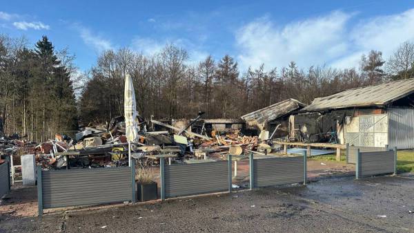 Feuer auf Flugplatz bei Cloppenburg: Vereinsmitglieder unter Schock