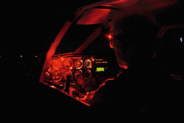 VFR-Nachtflugberechtigung: Der Weg zur Lizenz