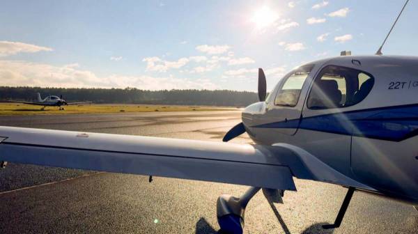 Flugplatz Sch&ouml;nhagen auf dem Weg nach oben