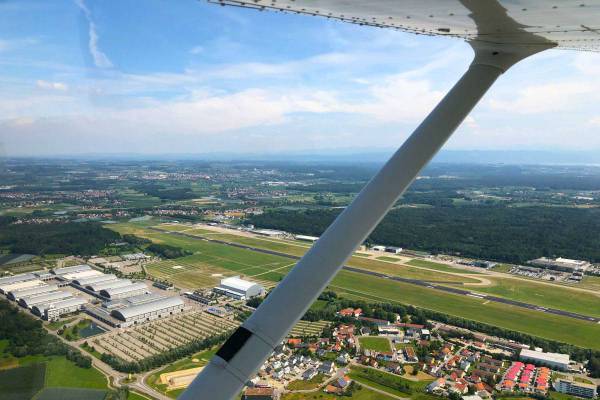 Weiterhin hohe Anzahl von Luftraumverletzungen - Informationskampagne der DFS