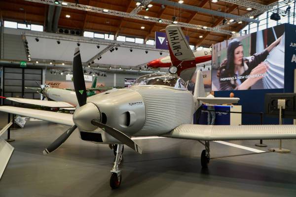 Neu: Kostenlose Guided Tours auf der AERO