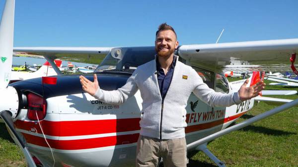 Rodelweltmeister Toni Eggert unterwegs mit seiner Cessna 172