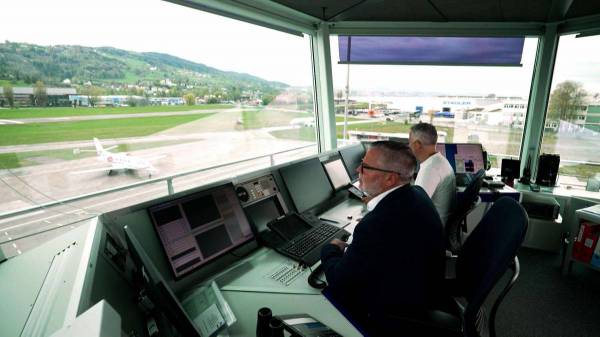 Gro&szlig;e Flugschau bereitet ihren Start vor