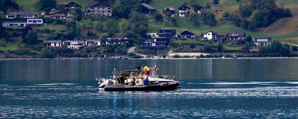 Kleinflugzeug in Attersee gest&uuml;rzt