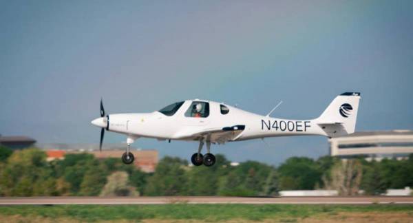 eFlyer 2 absolviert Erstflug